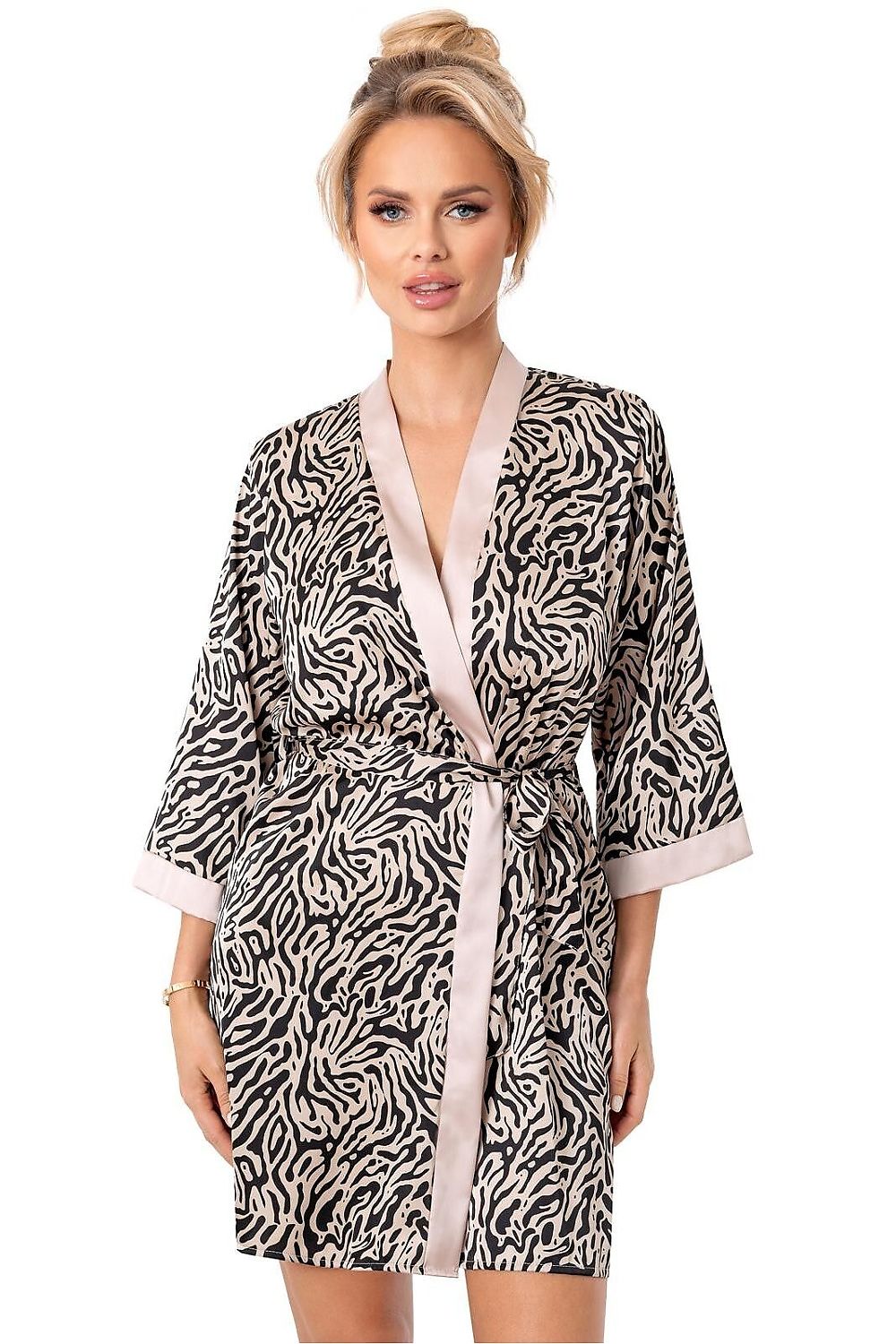  Trumpas chalatas model 215549 Donna 