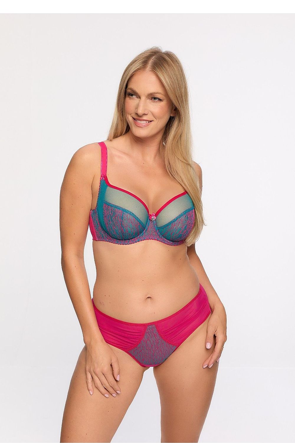  Brazilų stiliaus kelnaitės model 216009 Gaia 