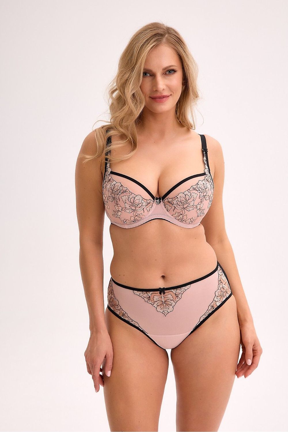  Pusiau minkštas model 220485 Gaia 