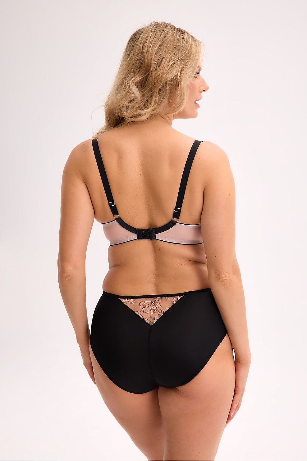  Pusiau minkštas model 220485 Gaia 