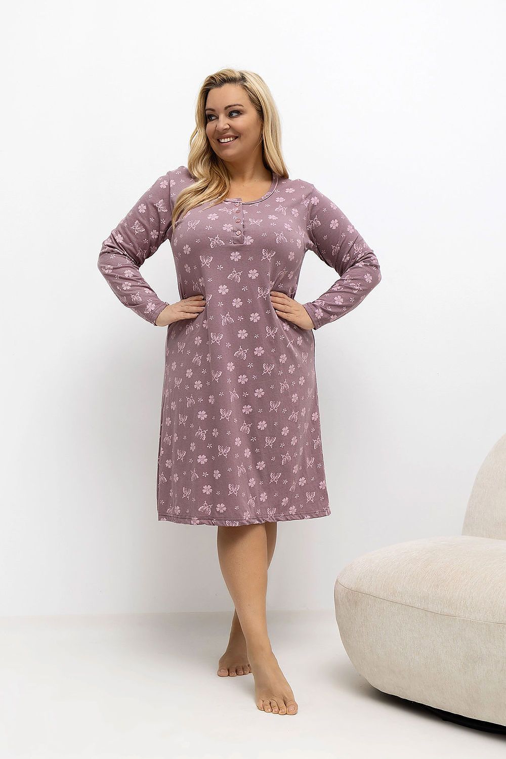  Naktinė suknelė Plus Size model 221200 Forever Pink 