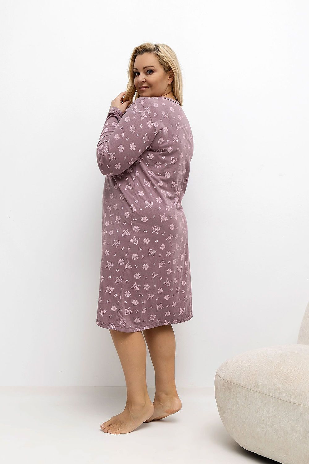  Naktinė suknelė Plus Size model 221200 Forever Pink 