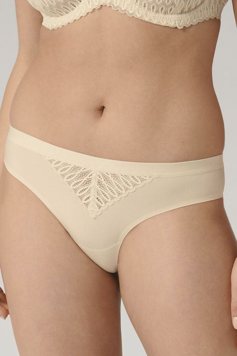  Brazilų stiliaus kelnaitės model 229412 Triumph 